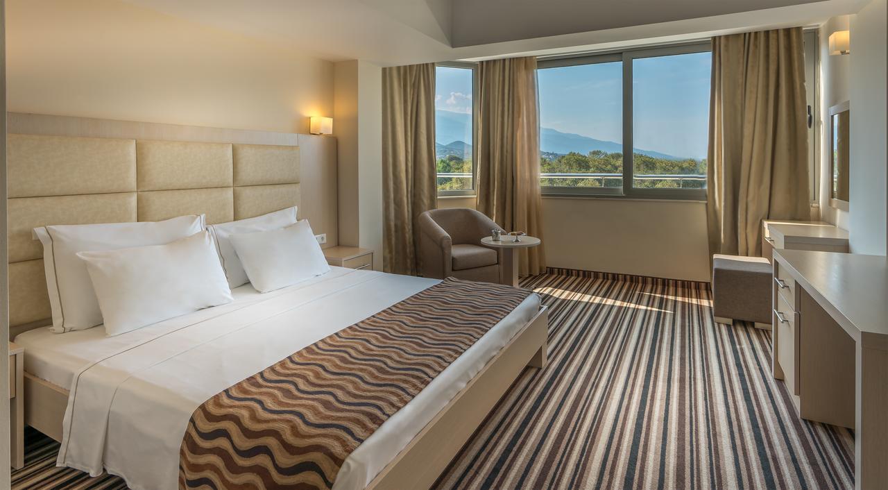 Cronwell Platamon Resort All-Inclusive Dış mekan fotoğraf